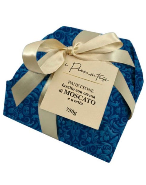 Panettone mit Moscato-Creme und Uvetta - I Piemontesi